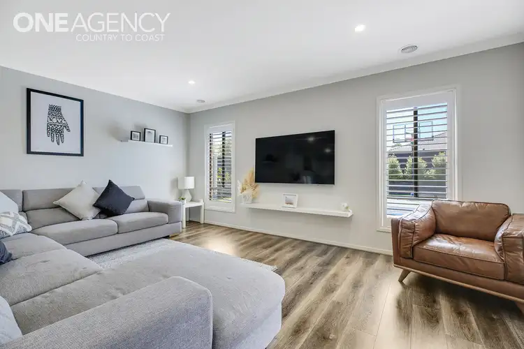 Sixth view of Homely house listing, 12 Meadowbrook Crescent, Warragul VIC 3820