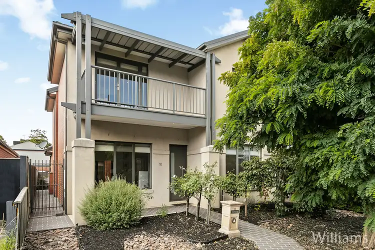 10 Breadalbane Place, Newport VIC 3015