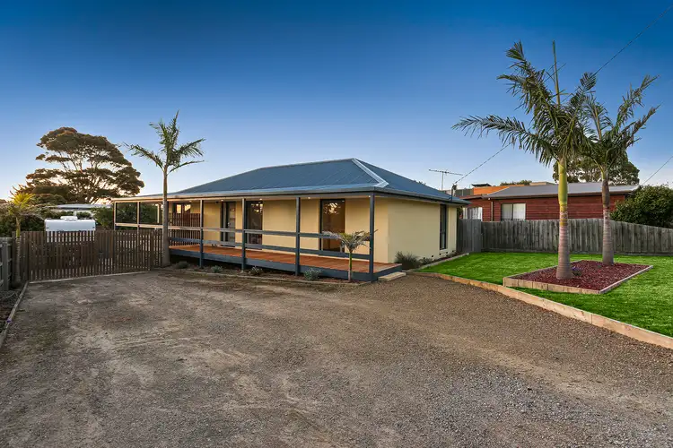 16 Armstrong Road, Mccrae VIC 3938