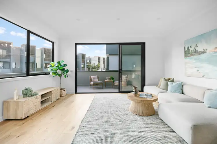 Third view of Homely townhouse listing, 2/1 Park Street, Mordialloc VIC 3195