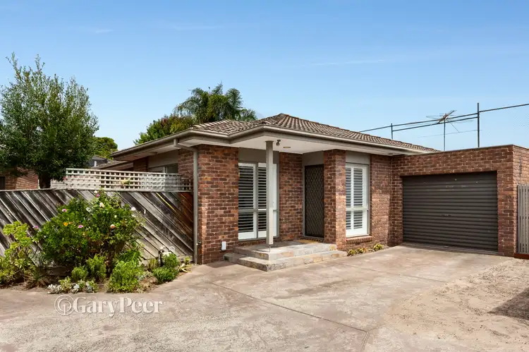 2/7-9 Shanahan Crescent, Mckinnon VIC 3204