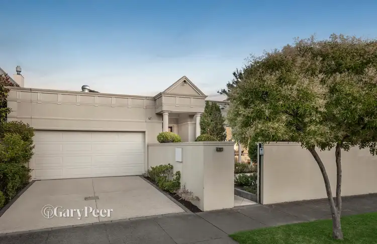 1/4 Kent Grove, Caulfield North VIC 3161