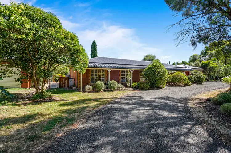 11 Fowler Court, Gisborne VIC 3437
