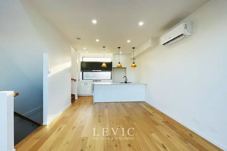 6/182 Burwood Highway, Burwood VIC 3125