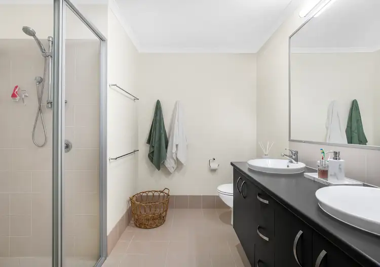 Sixth view of Homely unit listing, 2/52 Golden Crest Place, Bellbowrie QLD 4070