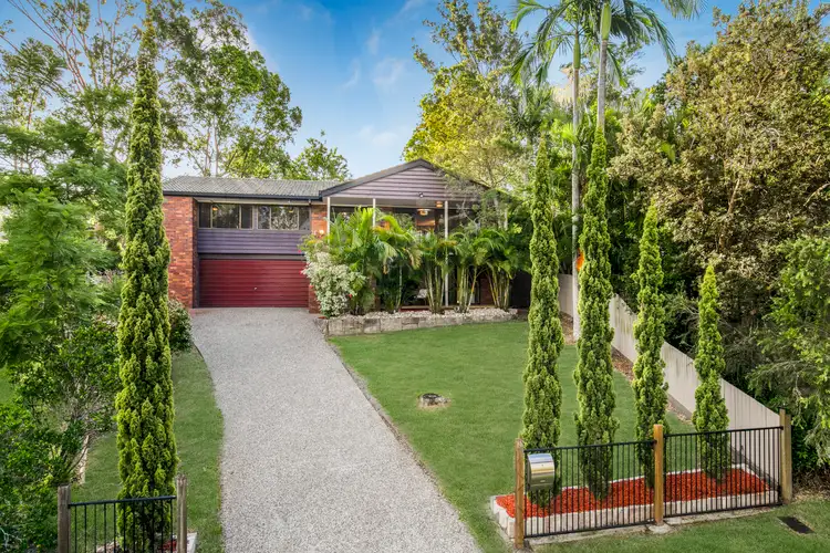 1 Lant Street, Chapel Hill QLD 4069