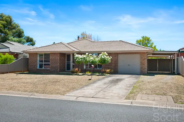 Fourth view of Homely house listing, 2 Lauderdale Avenue, Alfredton VIC 3350