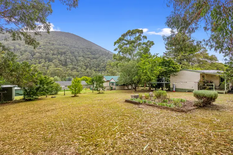 9 Surrey Road, Warburton VIC 3799