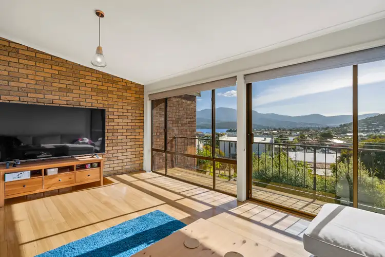 Fifth view of Homely unit listing, 9/84 Malunna Road, Lindisfarne TAS 7015