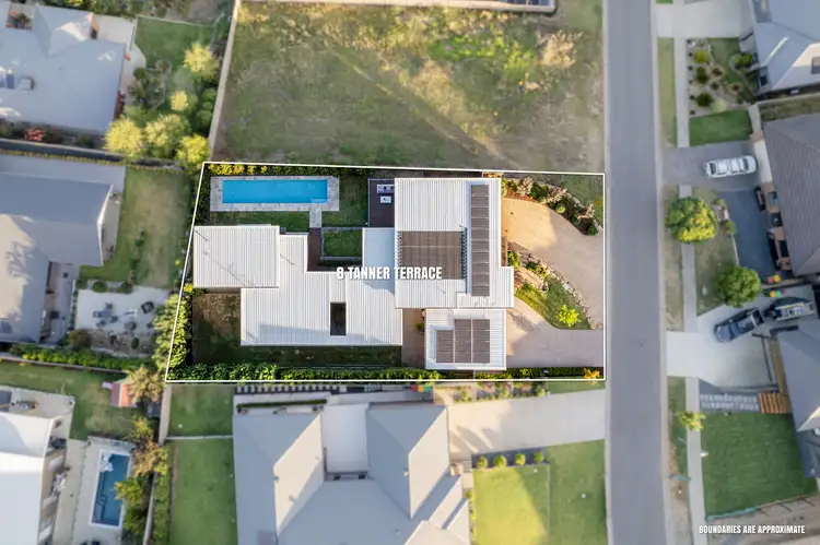 Second view of Homely house listing, 8 Tanner Terrace, Wodonga VIC 3690