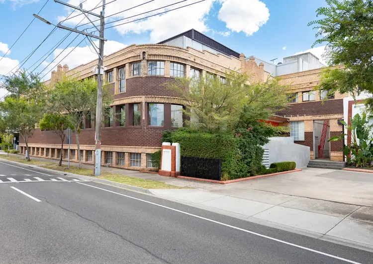 2/72 Cross Street, Footscray VIC 3011