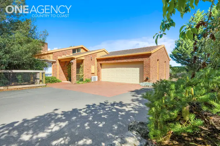 Main view of Homely house listing, 8 Lancelot Court, Drouin VIC 3818