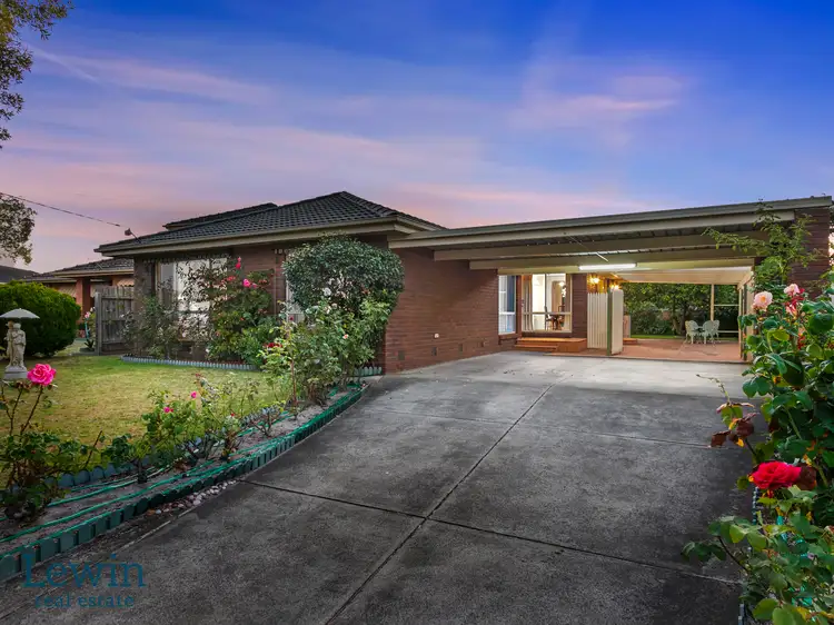 5 Monbulk Court, Cheltenham VIC 3192
