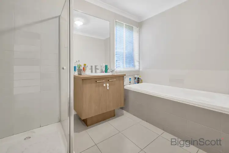 Fifth view of Homely house listing, 10 Sheryn Street, Derrimut VIC 3026