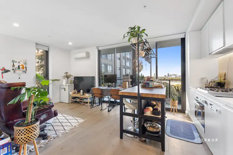 211/5 Elgar Court, Doncaster VIC 3108