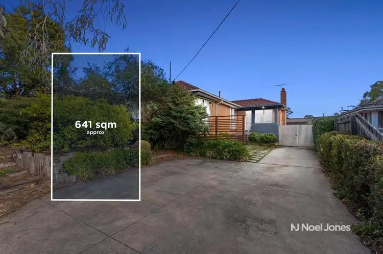 42 Edinburgh Road, Blackburn South VIC 3130