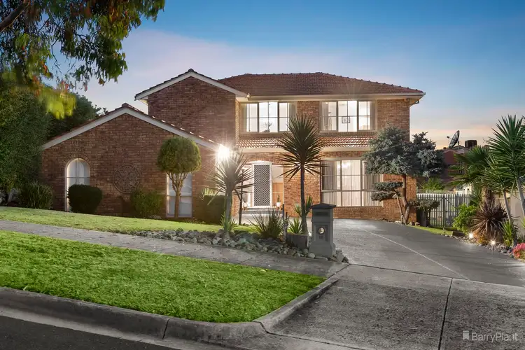 10 Houndswood Close, Doncaster East VIC 3109