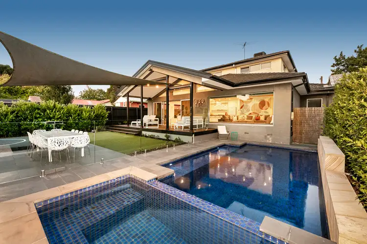 25 Bateman Street, Hampton VIC 3188