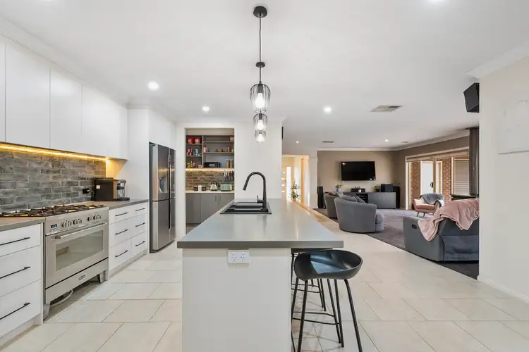 Fifth view of Homely house listing, 2 Doriemus Court, New Gisborne VIC 3438