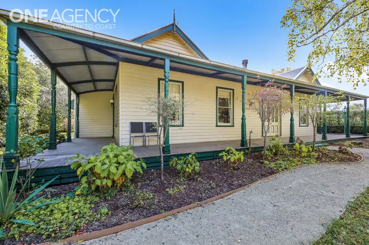 Second view of Homely house listing, 1 Charlwood Court, Drouin VIC 3818