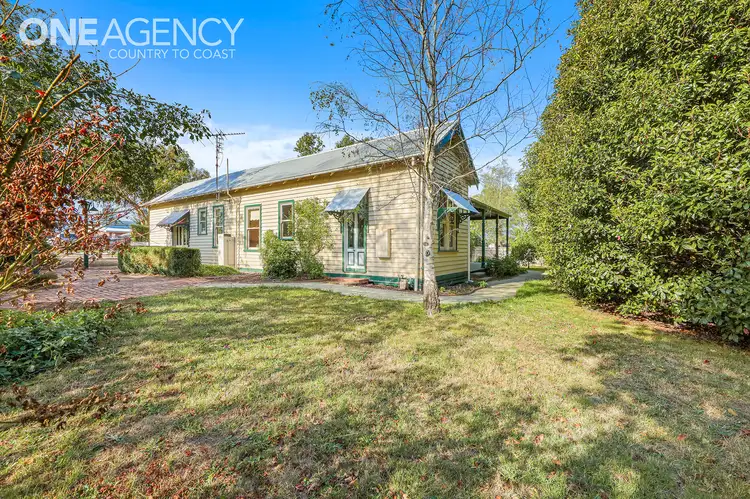 Fourth view of Homely house listing, 1 Charlwood Court, Drouin VIC 3818