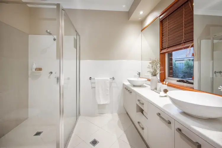 Fourth view of Homely house listing, 3 Robbins Drive, East Albury NSW 2640