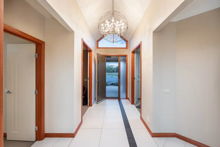 Fifth view of Homely house listing, 3 Robbins Drive, East Albury NSW 2640