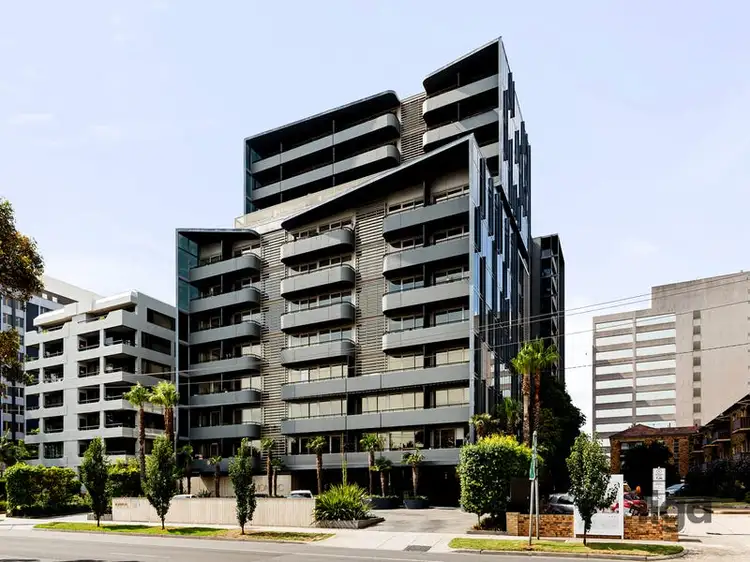 74 Queen Road