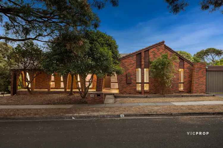 1 Leicester Court, Wantirna South VIC 3152