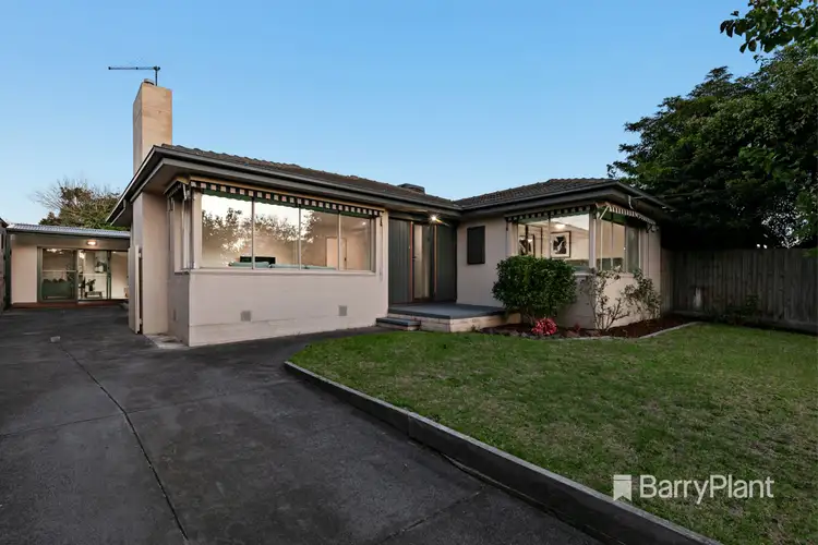 5 Pauline Avenue, Dingley Village VIC 3172