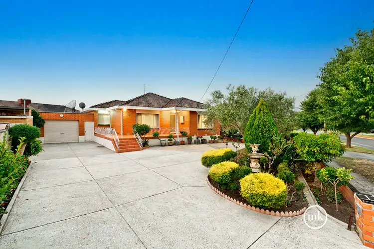 Main view of Homely house listing, 122 The Boulevard, Thomastown VIC 3074