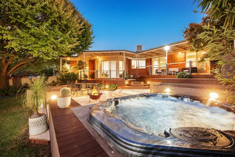 39 Warrenlee Drive, West Albury NSW 2640