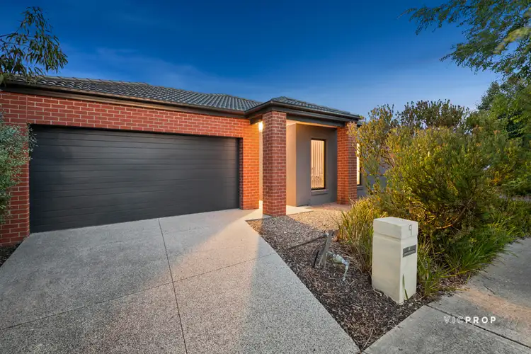 9 Casino Parade, Point Cook VIC 3030