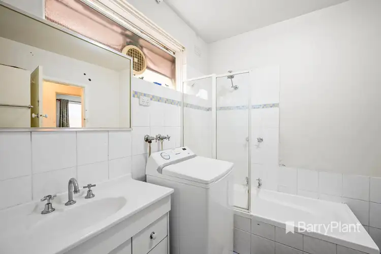 Sixth view of Homely apartment listing, 2/1383 Nepean Highway, Cheltenham VIC 3192