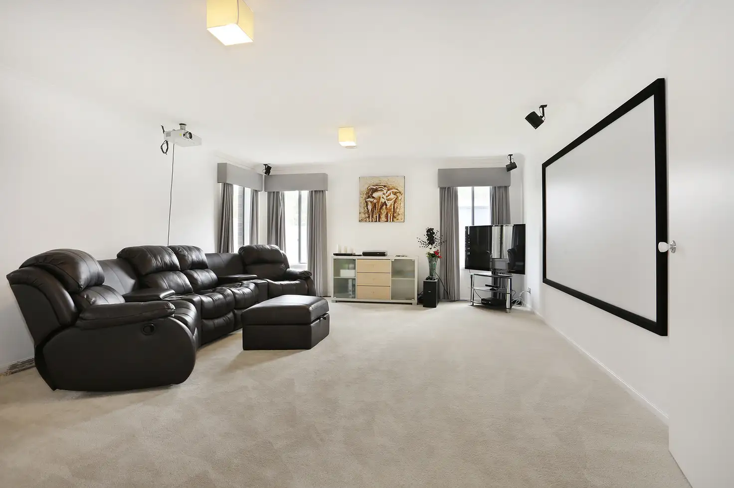 Main view of Homely house listing, 5 Butterfield Place, Cranbourne East VIC 3977
