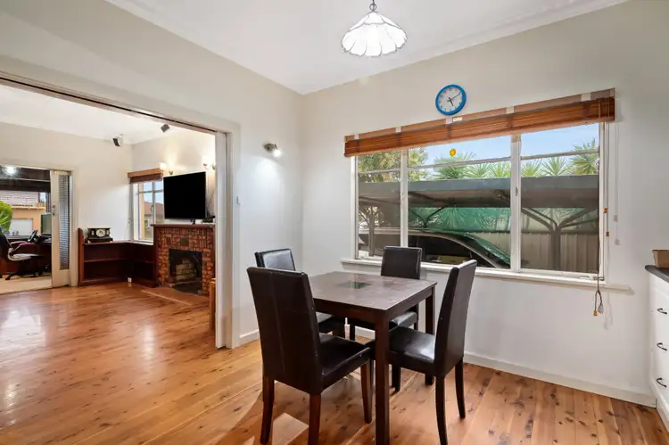 Fifth view of Homely house listing, 519 Kotthoff Street, Lavington NSW 2641