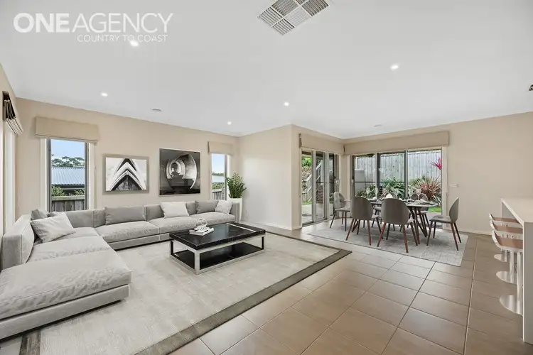 Sixth view of Homely house listing, 11 Tenterfield Avenue, Warragul VIC 3820