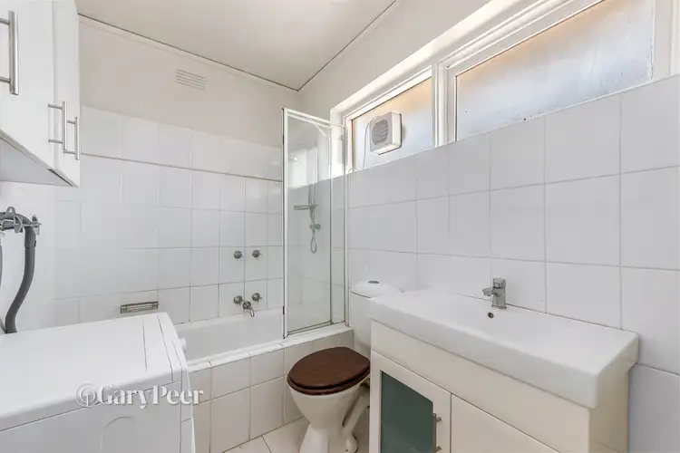 Fifth view of Homely apartment listing, 6/184 Neerim Road, Carnegie VIC 3163
