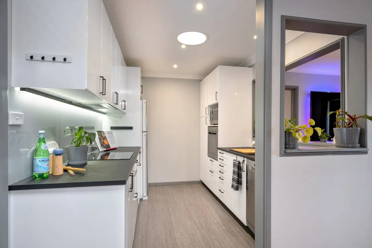 Main view of Homely house listing, 22 Mangariva Avenue, Lethbridge Park NSW 2770