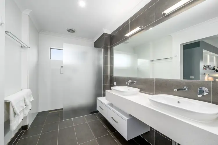 Fourth view of Homely house listing, 2 Kew Court, Shepparton VIC 3630
