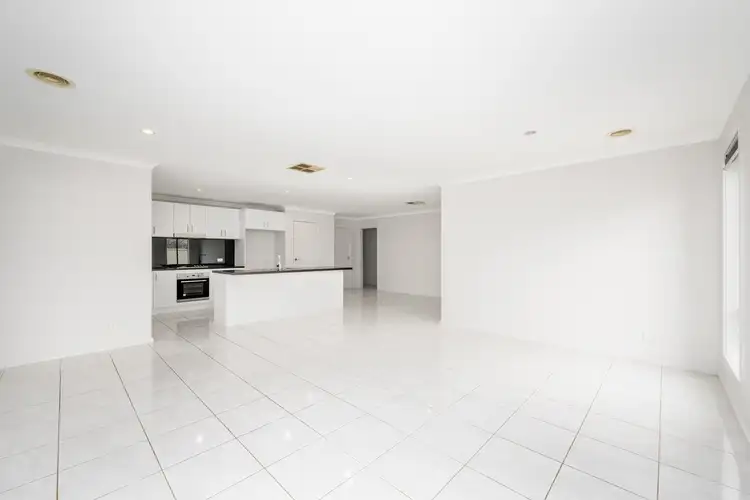 Fifth view of Homely house listing, 28 Kosciuszko Crescent, Shepparton North VIC 3631