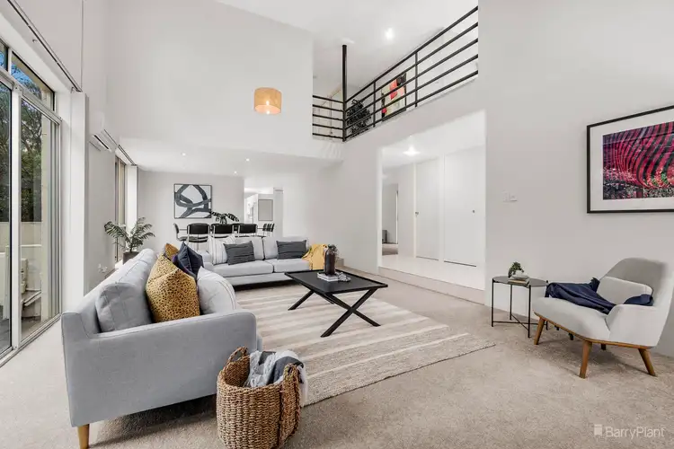 Second view of Homely house listing, 7 Chivers Court, Warranwood VIC 3134