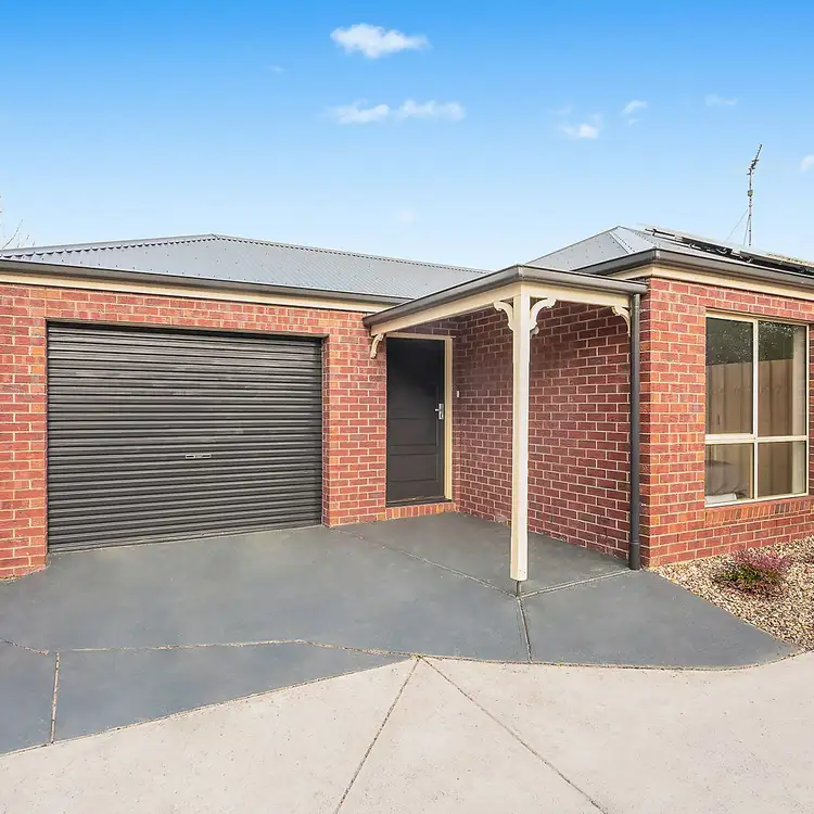 2/6 Charlotte Avenue, Newcomb VIC 3219