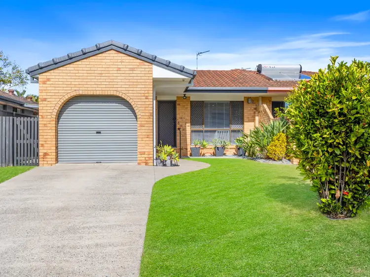 Main view of Homely house listing, 1/16 Wagtail Court, Burleigh Waters QLD 4220