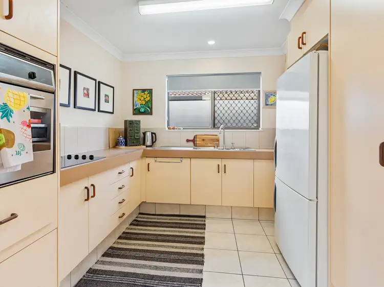 Sixth view of Homely house listing, 1/16 Wagtail Court, Burleigh Waters QLD 4220