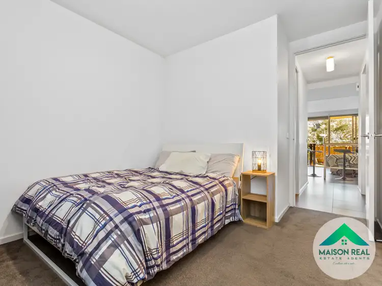 Sixth view of Homely semi-detached listing, 100 Valley Lake Boulevard, Keilor East VIC 3033