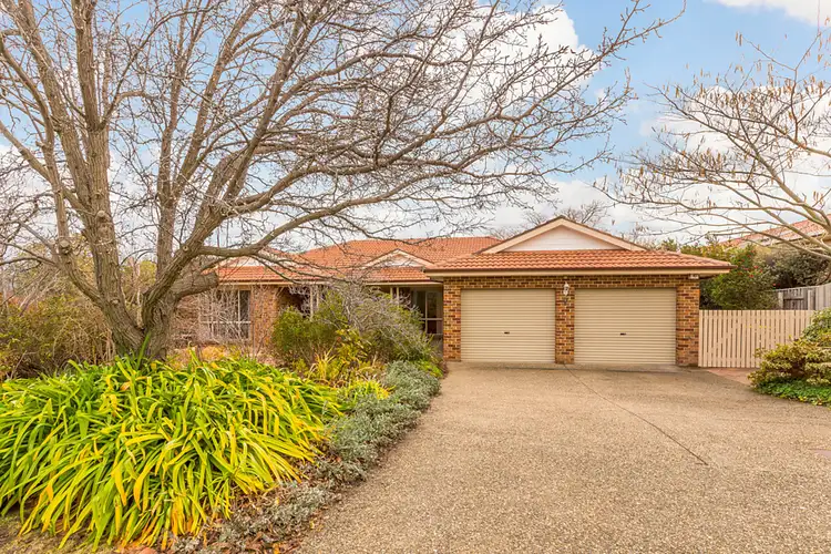7 James Scott Close, Kambah ACT 2902