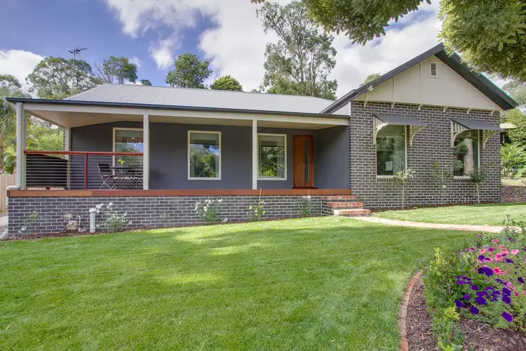 2 Carawa Street, Cockatoo VIC 3781