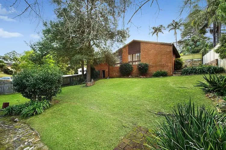 15 Lana Avenue, Wyoming NSW 2250