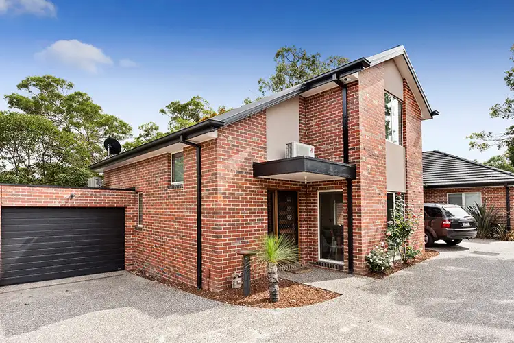 2/11 Powley Parade, Watsonia VIC 3087